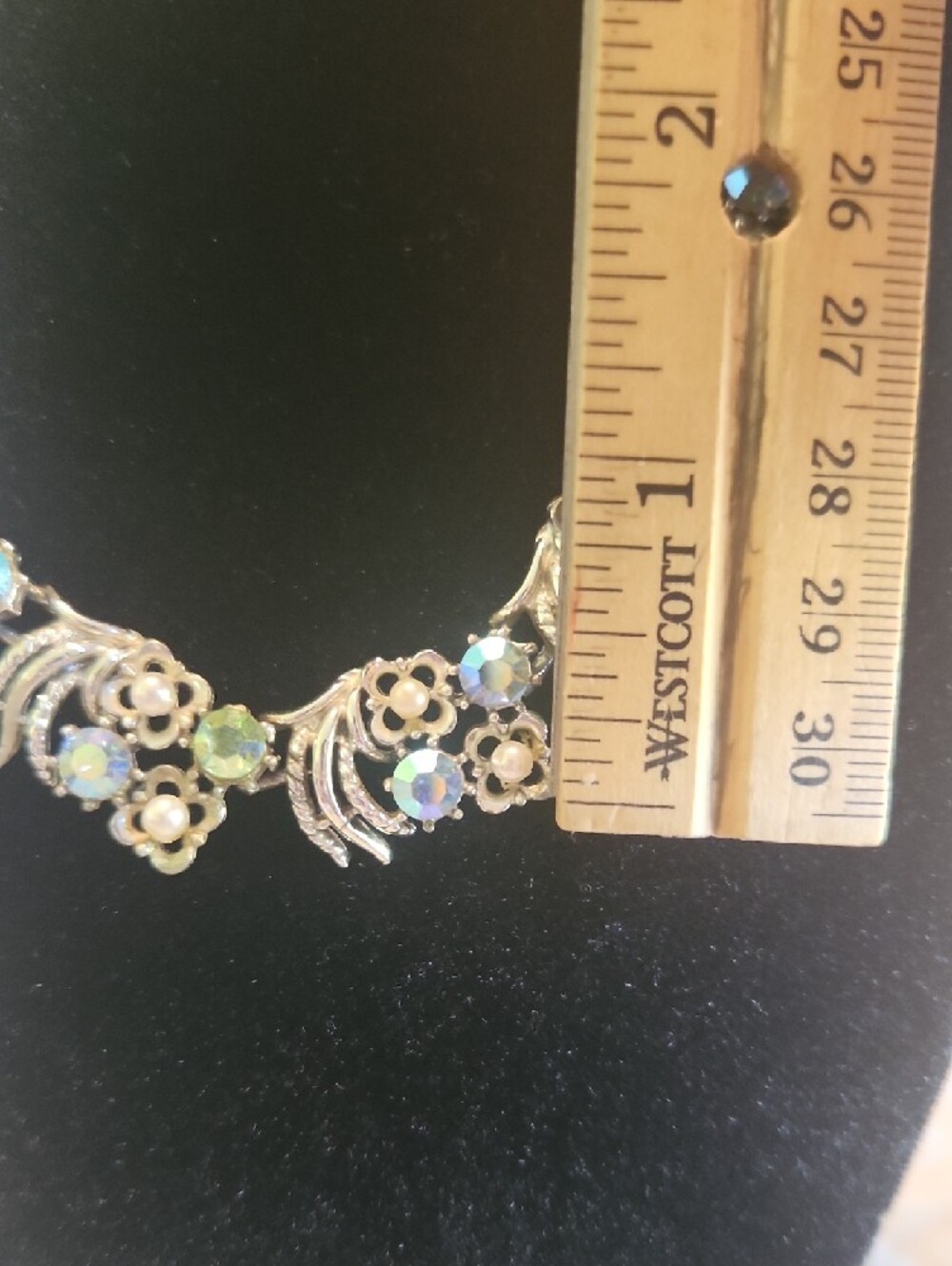 CORO Silver Floral Aurora Borealis Necklace With Faux Pearls - Picture 4 of 12